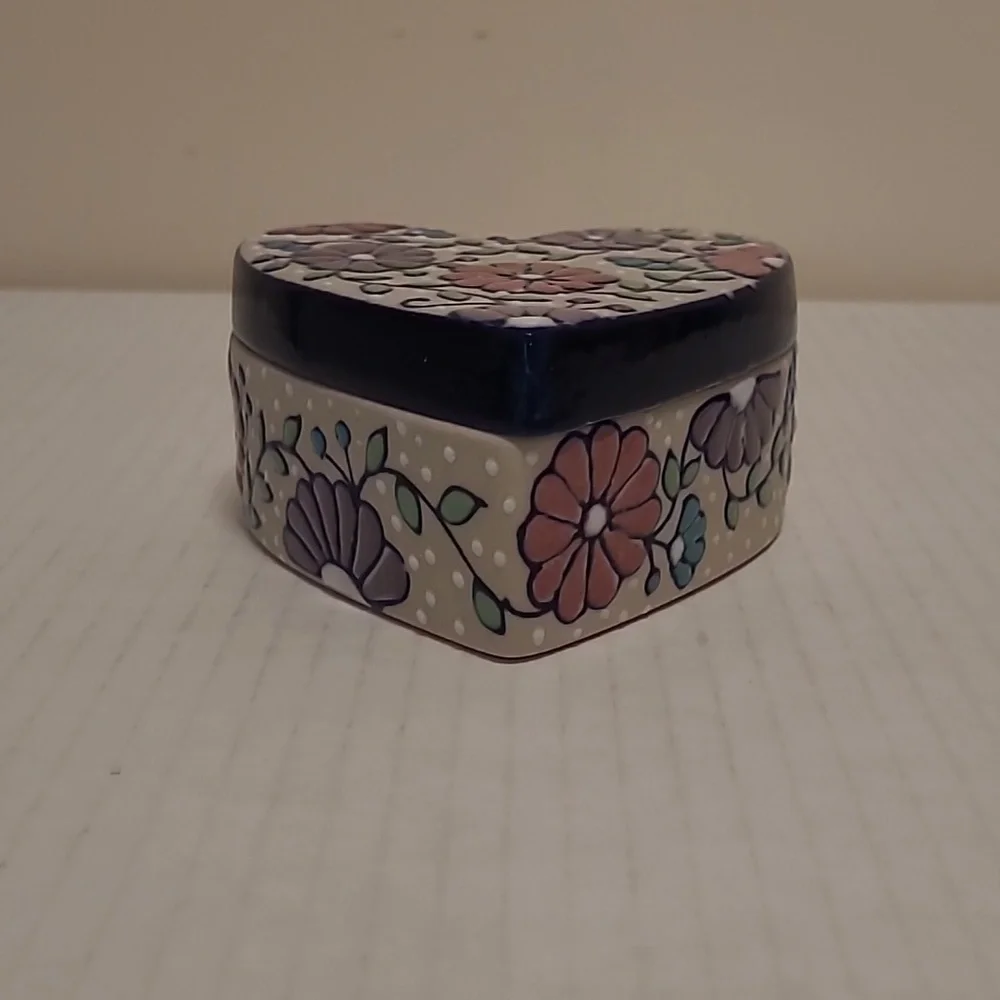 Handmade Mexican Floral Heart Shaped Trinket Box /Stash Box